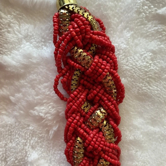 Braided Seed Bead and Mesh Chain Gold Color Necklace 💛 - Picture 2 of 4